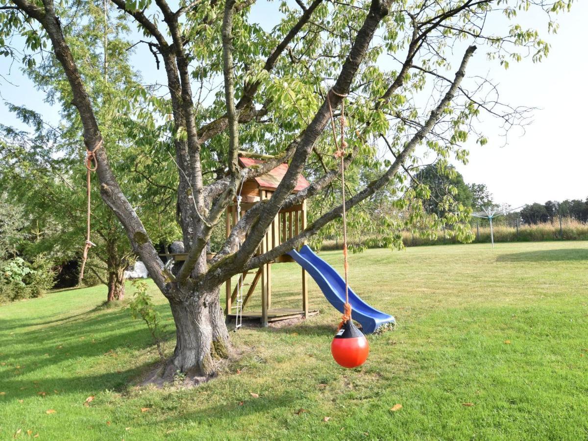 Lovely Bungalow Near Sea In Elmenhorst Kalkhorst Екстериор снимка