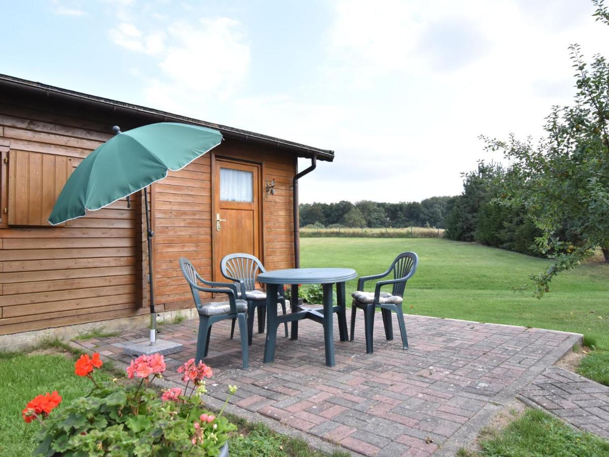 Lovely Bungalow Near Sea In Elmenhorst Kalkhorst Екстериор снимка
